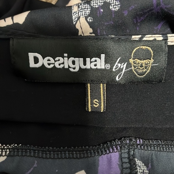 Desigual Sadie Ling Sleeve Tee Asymmetrical Hemline - Picture 9 of 10